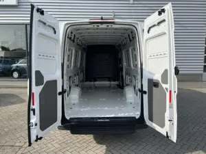 vw-crafter-l5h3-1.webp